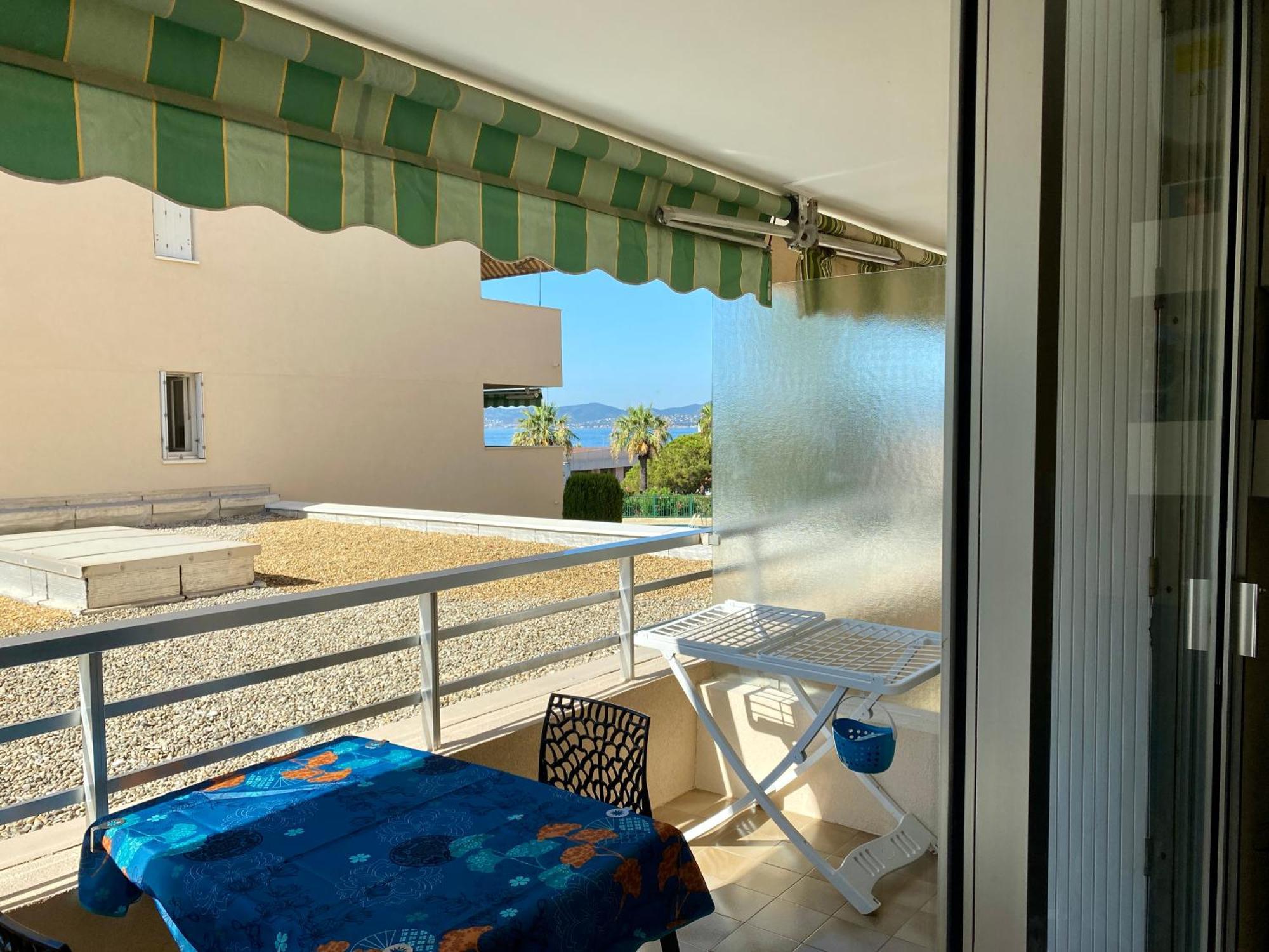 Ferienwohnung Studio 127, Vue Mer Et Piscine, Port Santa Lucia Saint-Raphaël Exterior foto